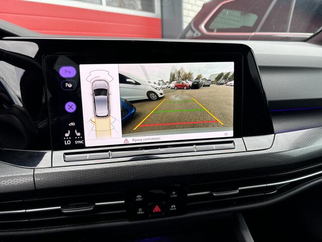 Volkswagen GOLF 2.0 TSI GTI AUTOMAAT / FULL LED / SFEER / TREKHAAK / CAMERA / STOELVERW / STUURVERW