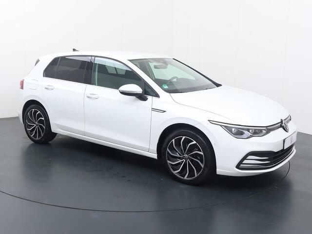 Volkswagen GOLF 1.5 TSI Style | 130 PK | Multifunctioneel stuurwiel | Cruisecontrol | Achteruitrij camera |