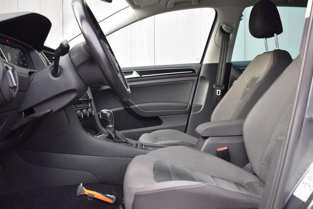 Volkswagen GOLF Variant 1.5 TSi Automaat Highline LED | Dynaudio | Virtual | Carplay | Afn. Trekhaak | Dealer Onderhouden!!