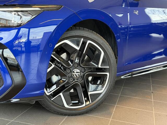 Volkswagen GOLF 1.5 eTSI R-Line Pano / 360 / H&K / Trekhaak