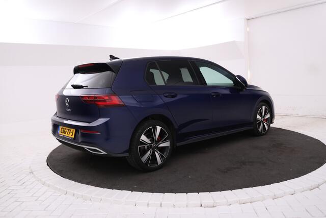 Volkswagen GOLF 1.4 eHybrid GTE Panorama, Mistlamen 18 inch, Fabrieksgarantie