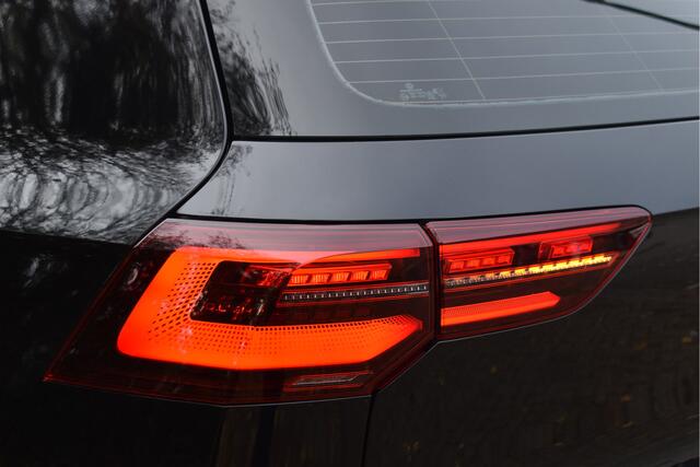 Volkswagen GOLF 1.5 eTSI 1st Edition | Open dak | Virtual Cockpit | Carplay | Massagestoel | Nav | Adapt.CC | DAB | Full LED | Compleet