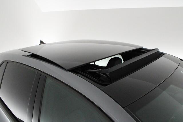 Volkswagen GOLF 1.5 272pk eHybrid GTE Trekhaak 360Camera Head-Up Panoramadak Keyless Navigatie