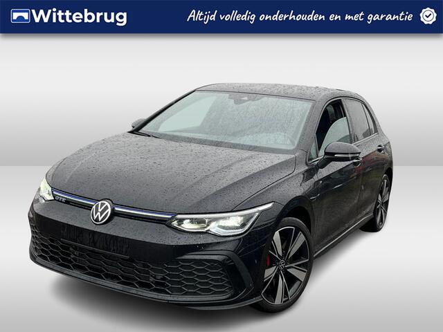 Volkswagen GOLF 1.4 eHybrid GTE / Carplay / Stoel & stuurwielverwarming / 18" lm velgen