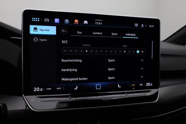 Volkswagen GOLF 1.5 eHybrid 272 pk DSG GTE | IQ Light | Rondomzicht camera | Adaptief onderstel | Head-up display