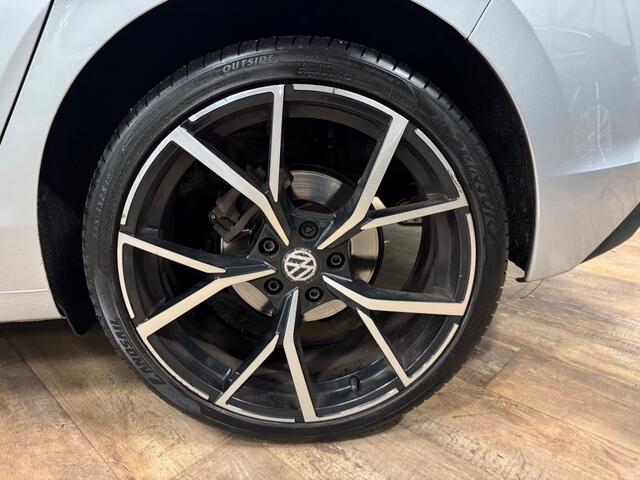 Volkswagen GOLF 1.0 TSI VIII 5 DRS - ECC - CARPLAY