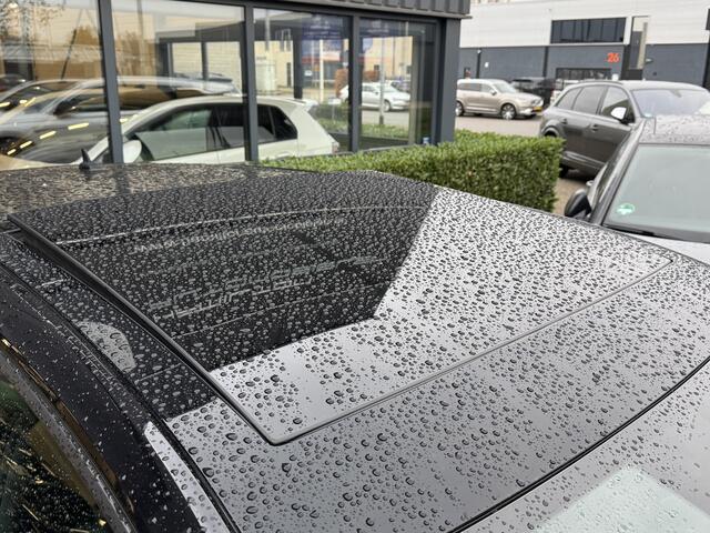 Volkswagen GOLF 7,5 R R20 2.0 TSI 300pk 4Motion DSG / Aut. Carbon Leder Dynaudio Camera Panoramadak 96dkm!!