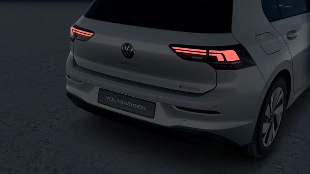 Volkswagen GOLF 1.5 eHybrid 204 6DSG eHybrid Life Edition Automaat