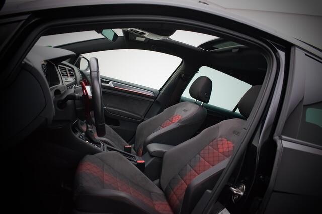 Volkswagen GOLF 2.0GTI Dsg TCR PANO | DIGIDASH | LED | NAVI | APP CONNECT | CAMERA | ADAPTIVE CRUISE | KEYLESS
