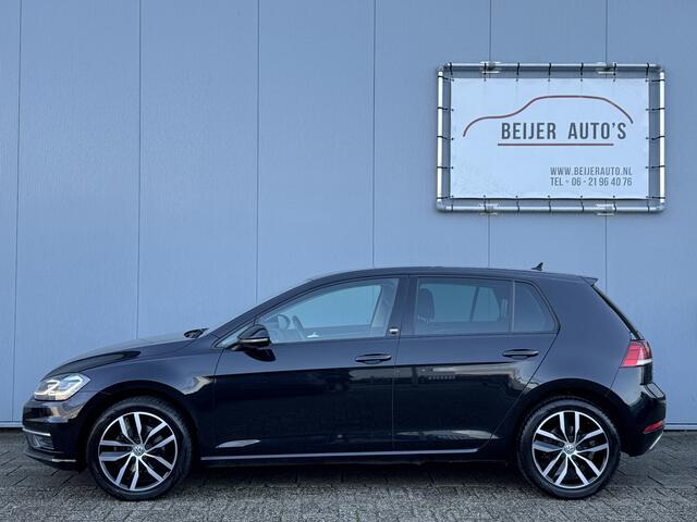 Volkswagen GOLF 1.5 TSI Highline Business R Automaat/Camera/Apple Carplay.