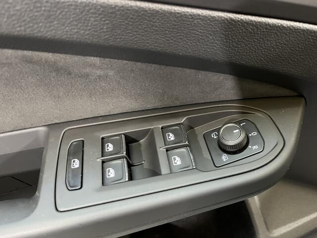 Volkswagen GOLF 1.5 TSI Style / HARMAN KARDON/ ELEKTR. STOEL/ KEYLESS/ STOEL-STUUR VERWARM./ PARK. SENSOREN + CAMERA/ APP-CONNECT/ NAVI/ DIGITAL DASH/ ADAPT. CRUISE/ CLIMA