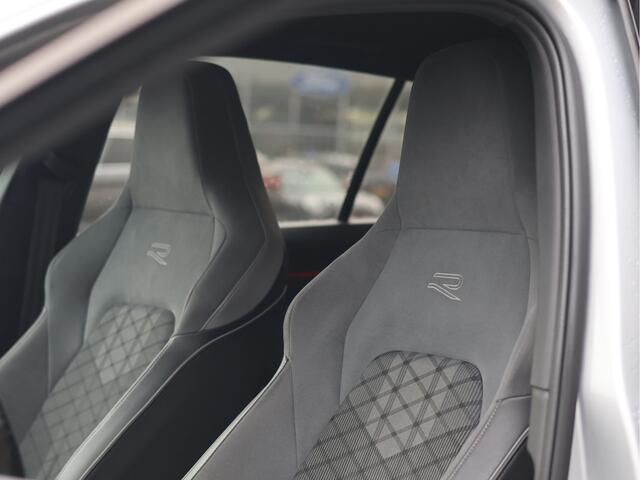 Volkswagen GOLF 8 1.5 TSI Highline 150PK Business R | R-line | ACC | Carplay | Cam | Stoelverw. | Clima |