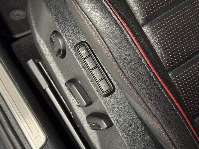 Volkswagen GOLF 2.0 TSI GTI Performance | 245 PK! | Panoramadak | Dynaudio | Leder | Apple Carplay | Android Auto | Adaptieve Cruise Control | Lane Assist | Camera | Dodehoeksensor |