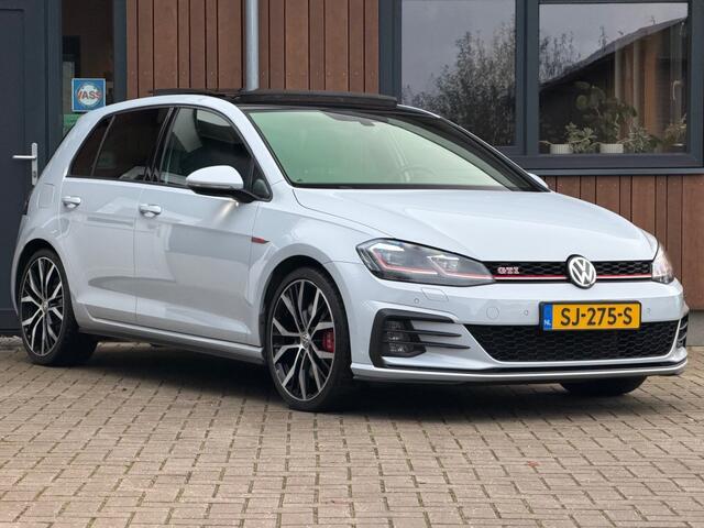 Volkswagen GOLF 2.0 TSI GTI PERF. Pano Honeyco. Camera 19'' Dynaudio Ori NL!
