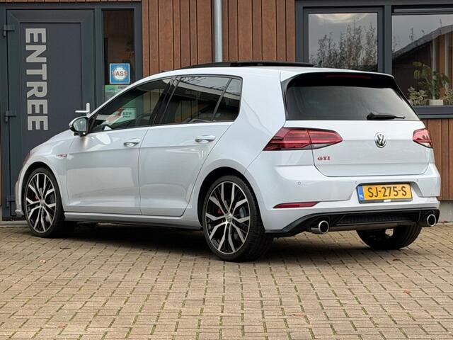 Volkswagen GOLF 2.0 TSI GTI PERF. Pano Honeyco. Camera 19'' Dynaudio Ori NL!