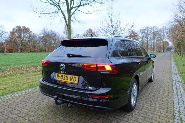 Volkswagen GOLF Variant 1.5 eTSI R-Line | Trekhaak | Stoelverwarming | Stuurwielverw. | CarPlay | Sfeerverlichting | BTW