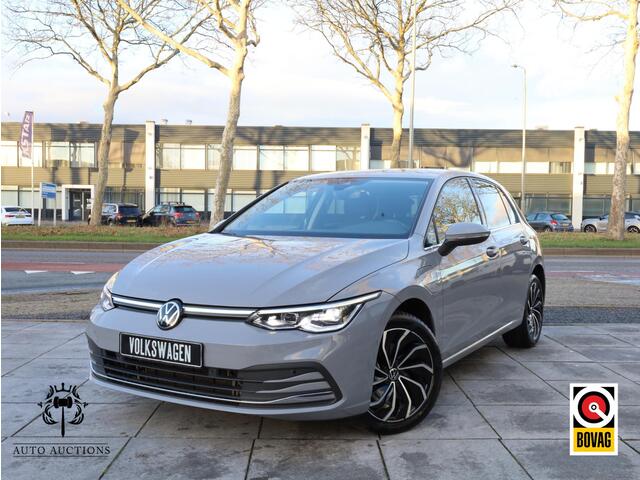 Volkswagen GOLF 1.4 eHybrid PHEV 204PK | Keyless | Camera | Memory | Massage | Adaptive Cruise | Getint Glas |