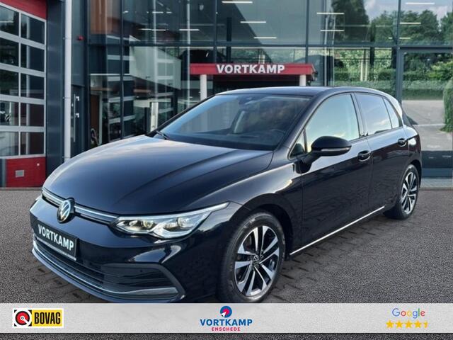 Volkswagen GOLF 2.0 TDI LIFE ACTIVE PANO-DAK/TREKHAAK/CAMERA/NAVI/CARPLAY/ACC/STOELVERW
