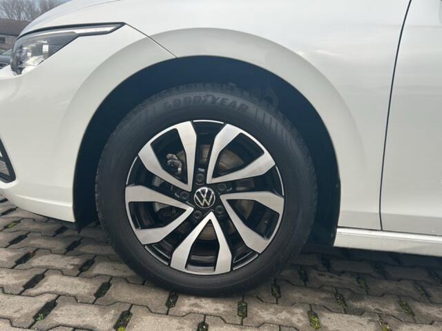 Volkswagen GOLF 1.5 TSI LIFE ACTIVE TREKHAAK/CAMERA/NAVI/CARPLAY/ACC/STOEL-STUURVERW