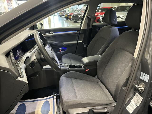 Volkswagen GOLF Variant 1.0 110pk eTSI DSG Life · Camera · Keyless · Apple/Android Car Play · Elek. Trekhaak · Navigatie · P-Sensoren · 16'' Inch · Garantie t/m 13-06-2027 of 100.000km