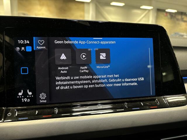 Volkswagen GOLF Variant 1.0 110pk eTSI DSG Life · Camera · Keyless · Apple/Android Car Play · Elek. Trekhaak · Navigatie · P-Sensoren · 16'' Inch · Garantie t/m 13-06-2027 of 100.000km