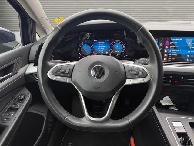 Volkswagen GOLF 1.0 eTSI Business - Camera, Carplay, Stoelverwarming