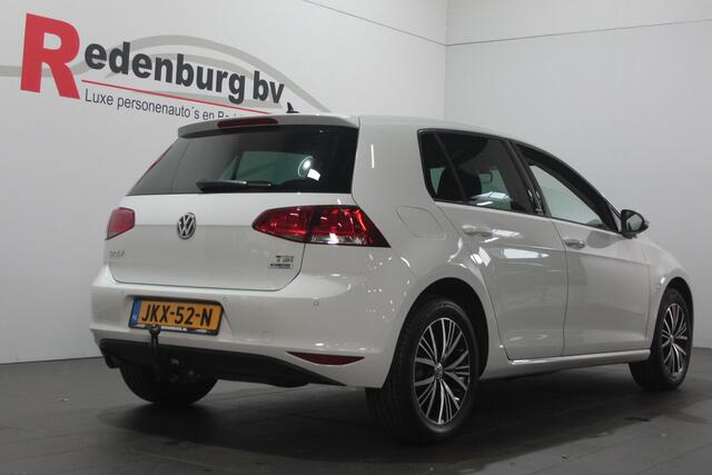 Volkswagen GOLF 1.2 TSI Connected Series - Navi / PDC / BT / Stoelverw.