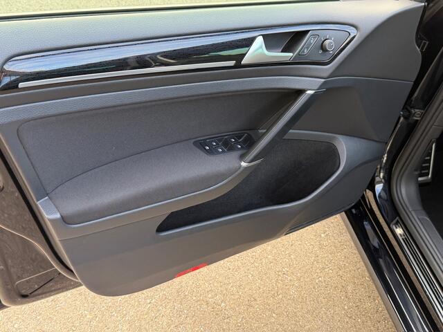 Volkswagen GOLF 1.5 TSI Highline | Virtual | Camera | Adapt. Cruise | Carplay | Rijklaar incl. 1 jaar Bovag garantie