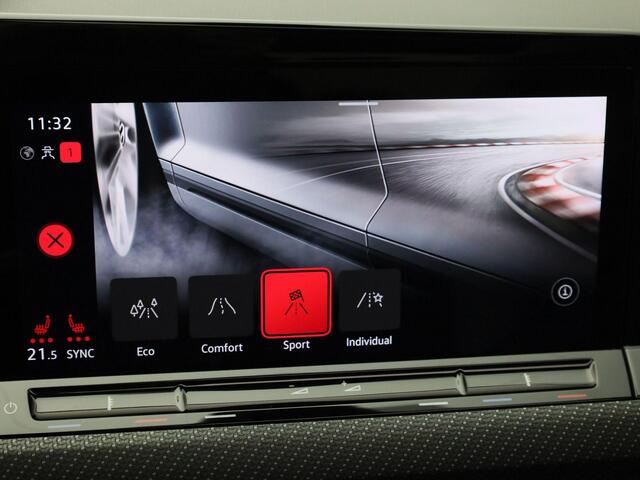 Volkswagen GOLF Variant 1.5eTSI 110kW/150PK R Line DSG · Panoramadak · Apple/Android · Camera + Parkeersensoren · Garantie tot maart 2026 of 40.000km