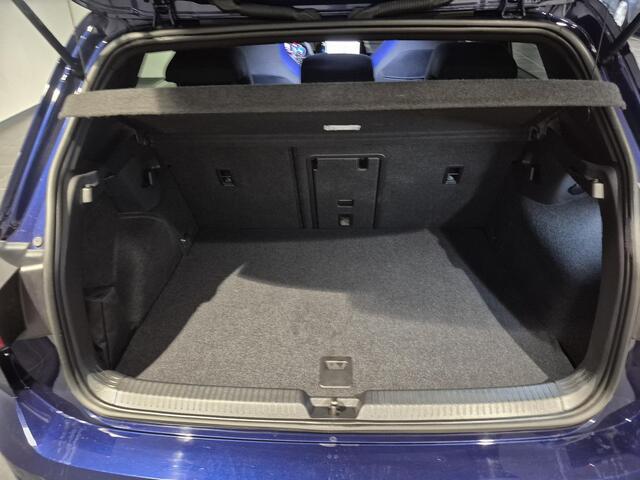 Volkswagen GOLF 1.4 eHybrid GTE | Panoramadak | Trekhaak | Navigatie