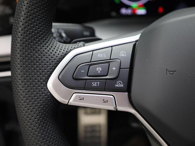 Volkswagen GOLF 1.5 eHybrid 200kW/272PK GTE · 360°Camera + Parkeersensoren · Navigatie · Apple/Android Car play · Garantie tot oktober 2026