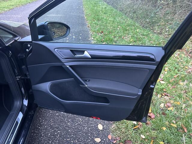 Volkswagen GOLF 1.5 TSI Highline