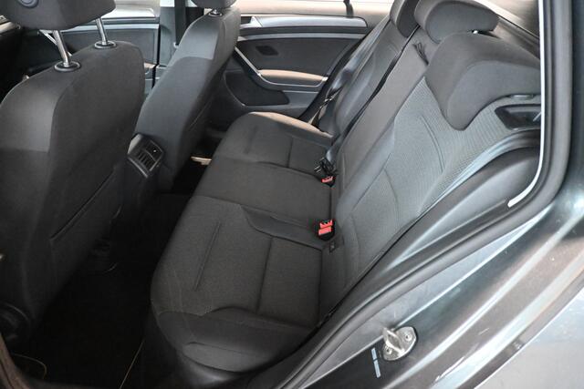 Volkswagen GOLF Variant 1.0 TSI Trendline Cruise control Airco PDC Navigatie Carplay 1e Eigenaar Inruil Mogelijk!