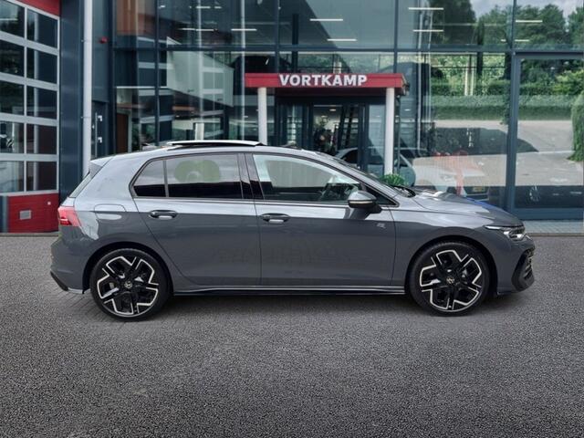 Volkswagen GOLF 1.5 eTSI R-LINE PANO-DAK/CAMERA/NAVI/CARPLAY/ACC/STOEL-STUURVERW
