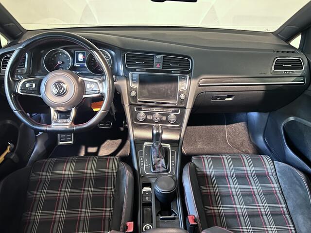 Volkswagen GOLF 2.0 GTI 230pk Performance * Zorgeloos rijden, zonder extra koste