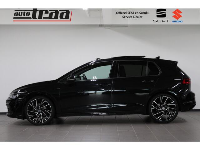 Volkswagen GOLF 1.5 eTSI R-Line / PANO. / IQ. LIGHT / 19'' LMV / CAMERA /