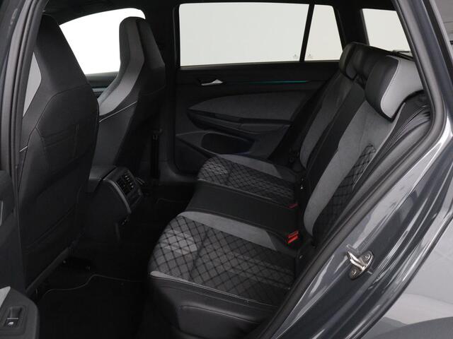 Volkswagen GOLF 1.5 eTSI R-Line | Stoel & stuurverwarming | Camera | Sportstoelen | Sfeerverlichting | Digital Cockpit | Carplay | Adaptive cruise | Full LED