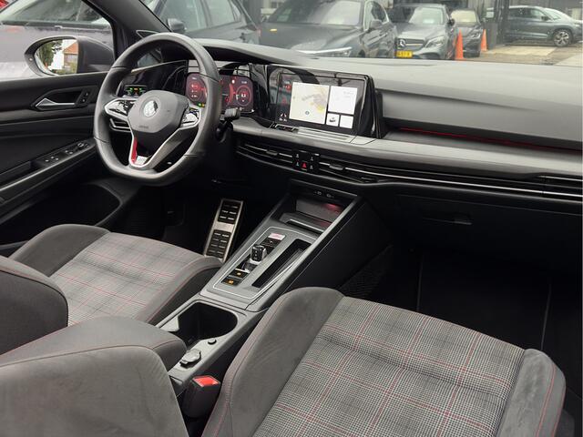Volkswagen GOLF 2.0 TSi GTI 245PK PANODAK NAVI APPLE-CARPLAY LED 19 INCH-LMV PDC