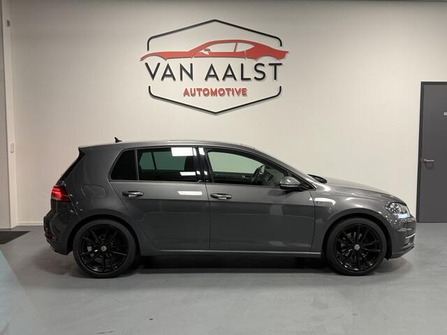 Volkswagen GOLF 1.5 TSI Highline/ Pano/ Automaat/ Navi/ Trekhaak