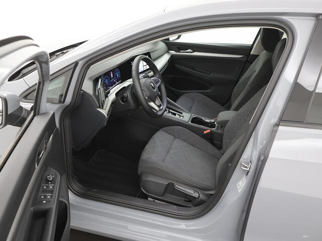 Volkswagen GOLF 1.0 eTSI Life AUTOM. NAVI|ACC|CAMERA|LED|18INCH|WINTERPACK|VIRTUAL