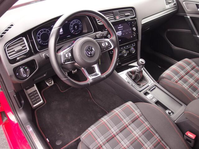 Volkswagen GOLF 2.0 TSI GTI 245PK Performance PANORAMADAK / FULL LED / SFEER / CARPLAY / NAVI / DAB+ / ACC / NL-AUTO