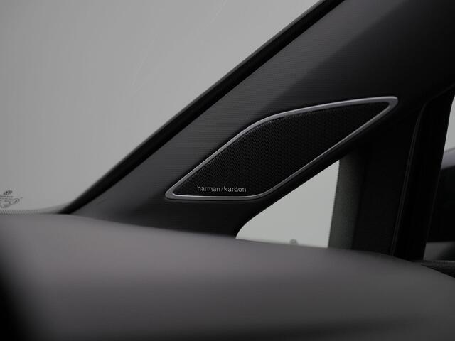 Volkswagen GOLF 2.0 TSI 300 pk DSG GTI Clubsport | Panoramadak | Adaptief sportonderstel | Harman/Kardon | Head-up display | IQ Light