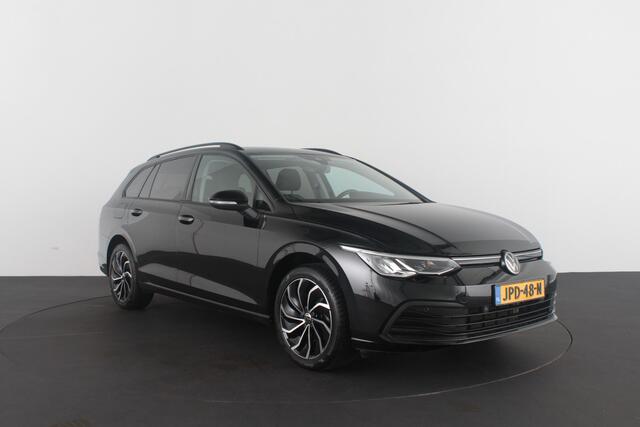 Volkswagen GOLF Variant 1.0 eTSI Life Business Camera/Trekhaak/winterpakket/17inch/Adaptieve cruise control