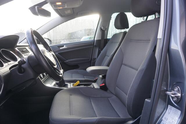 Volkswagen GOLF 1.0 TSI Comfortline | CARPLAY/ NAVI | ADAPT. CRUISE | CLIMATE |