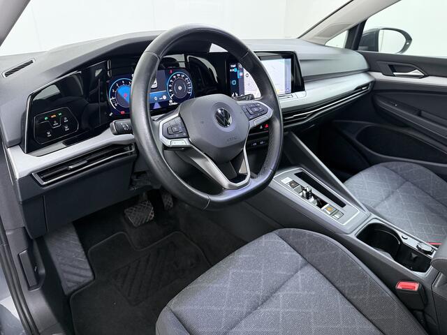 Volkswagen GOLF 1.0 eTSI 111PK AUT-7 Nieuw Model Adap.Cruise Virtual Cockpit Apple Carplay Android APP-Connect Navi Ecc Pdc Life Stoel+Stuurverwarming Lmv Mirrorlink DAB Led Isofix Keyless mild hybride Complete Volkswagen Golf mild hybride!