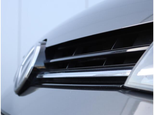 Volkswagen GOLF Variant 1.0 TSI Comfortline | Navigatie | Trekhaak | ACC