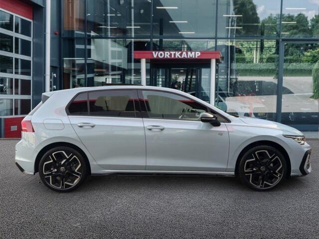 Volkswagen GOLF 1.5 eTSI R-LINE OPENDAK/CAMERA/ACC/CARPLAY/STOEL+STUURVERW.