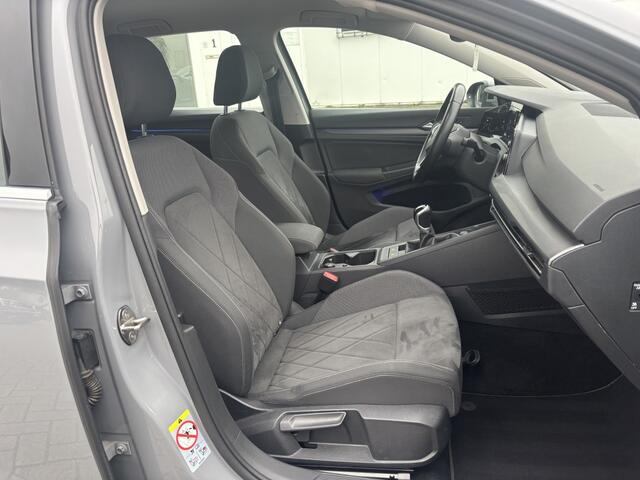 Volkswagen GOLF 1.5 TSI Style Carplay AdaptCruise Massage