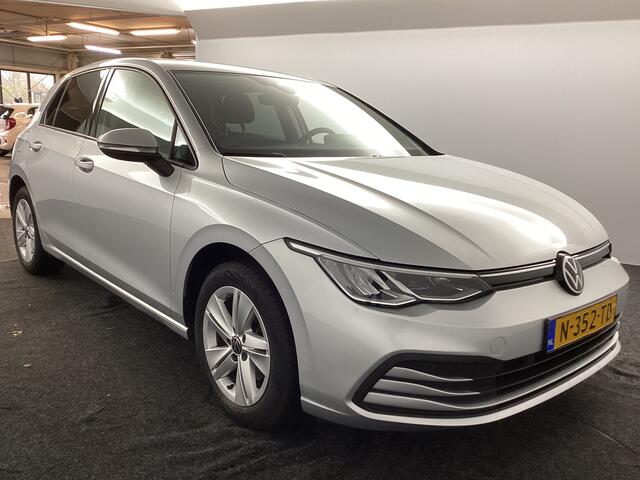 Volkswagen GOLF 1.0 eTSI Life | Climate | Navi |* 27 t/m 31 dec eindejaarsshow!!