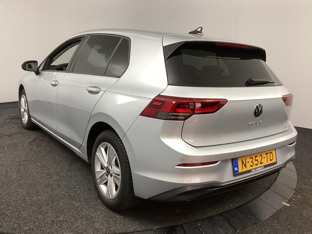 Volkswagen GOLF 1.0 eTSI Life | Climate | Navi |* 27 t/m 31 dec eindejaarsshow!!